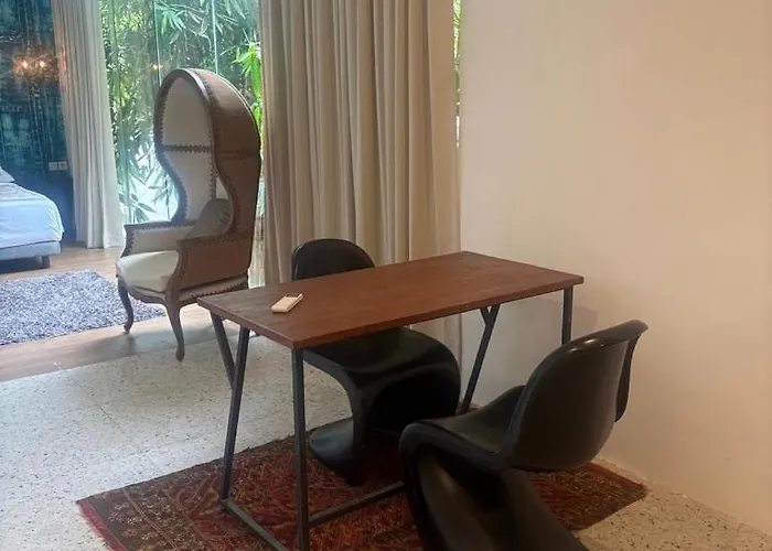 New, Modern 1br, Quiet-kitchen-worspace-100mb *